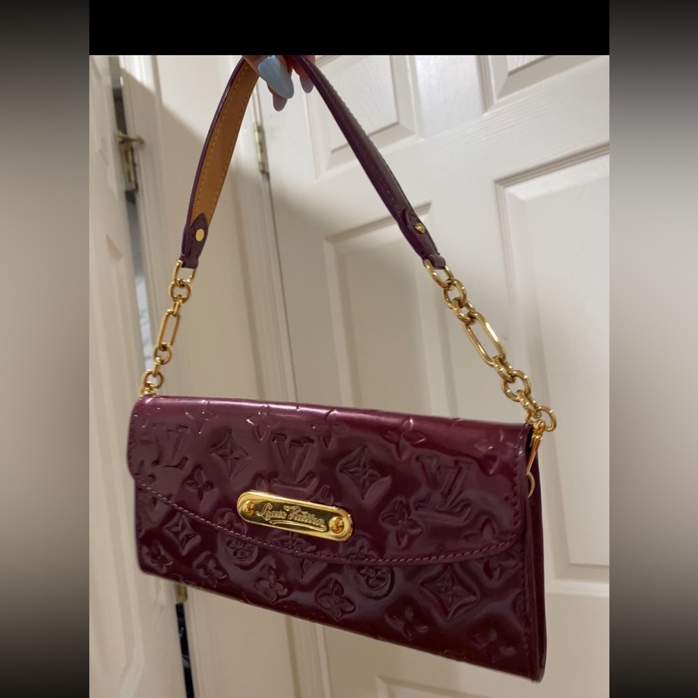 Louis Vuitton LV GHW Sunset Boulevard 2
Way Bag M93571 Vernis Leather Red